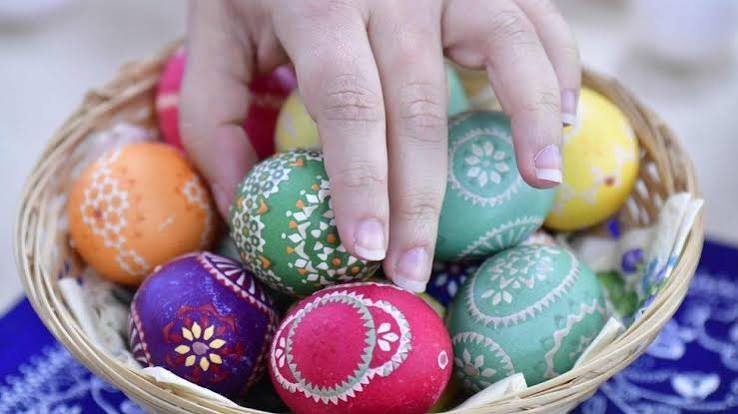 10 Crazy Easter Traditions From Around the World You May Not Know